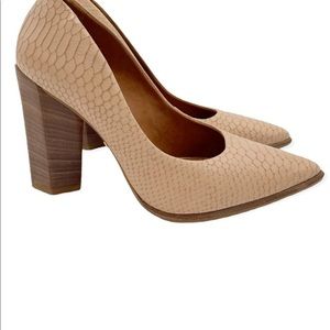 Carrano Madelyn Snakeprint Pointed Toe Heels Wooden Block Heel